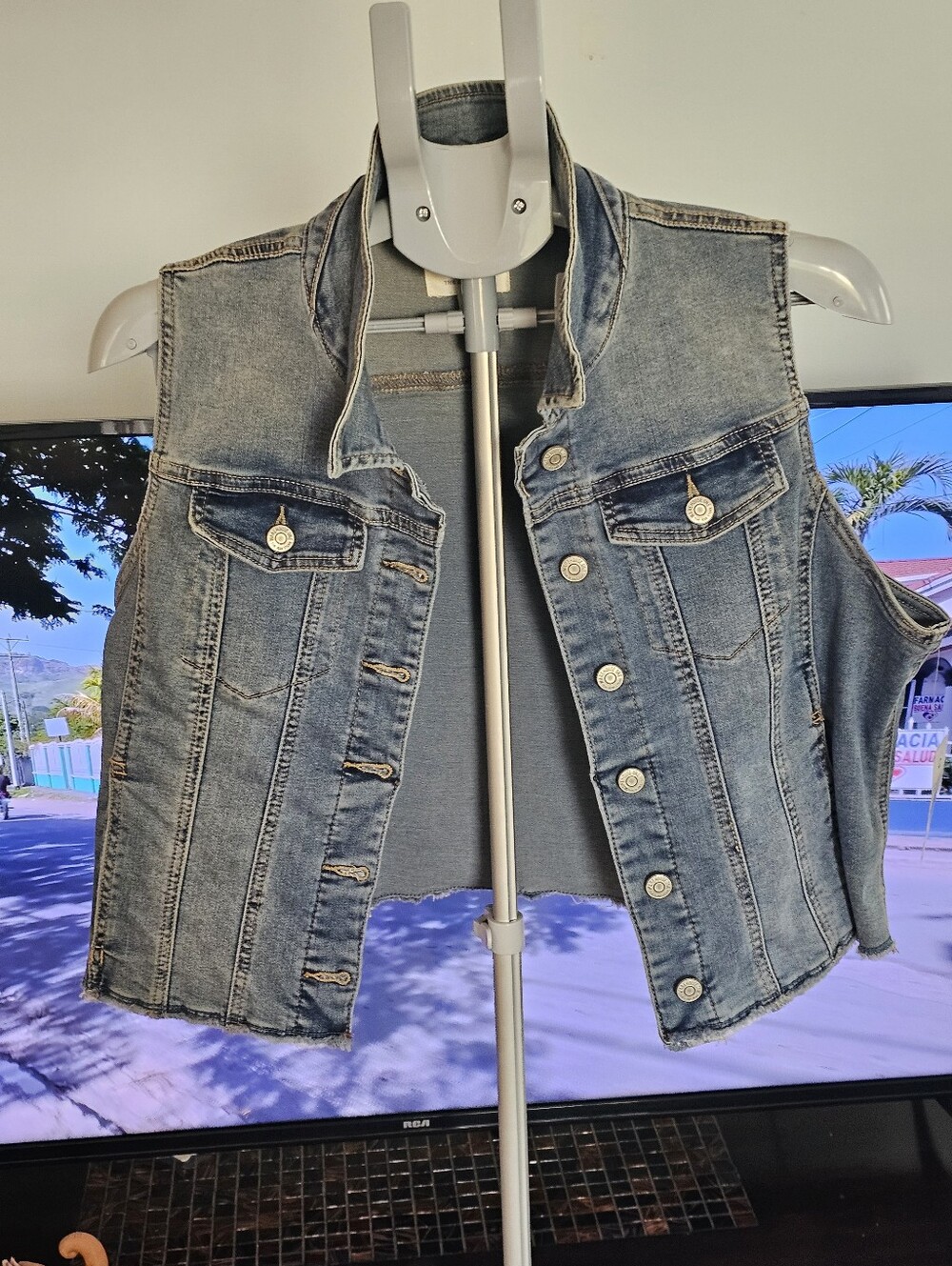 ๐ฅ DENIM VEST ! ๐ฅ - Picture 13 of 14